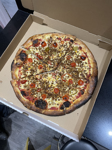Photo of Real Canadian Pizza & Donair | Halal Pizza | Halal Wraps | Halal Wings | Platters - 702 Broadway Ave, Saskatoon, SK S7N 1B4